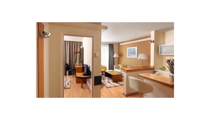 Blazer Suites Hotel poza 19