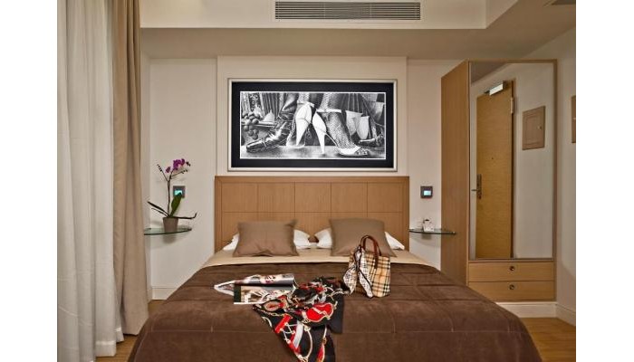 Chic Hotel poza 3