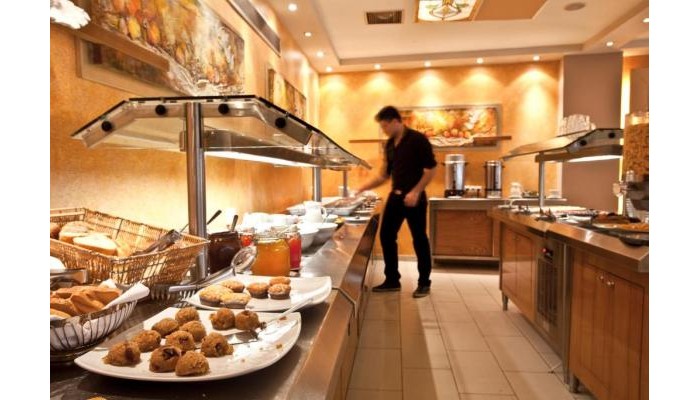 Hotel Crystal City poza 12