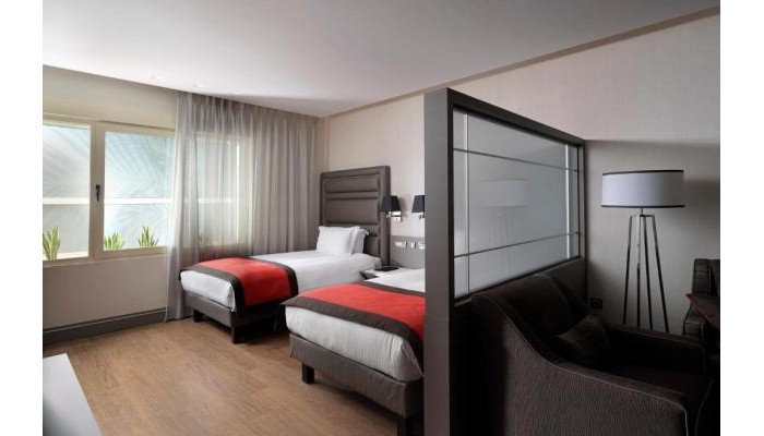 Hotel Holiday Suites poza 6