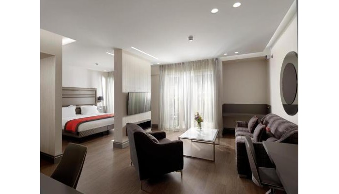 Hotel Holiday Suites poza 13