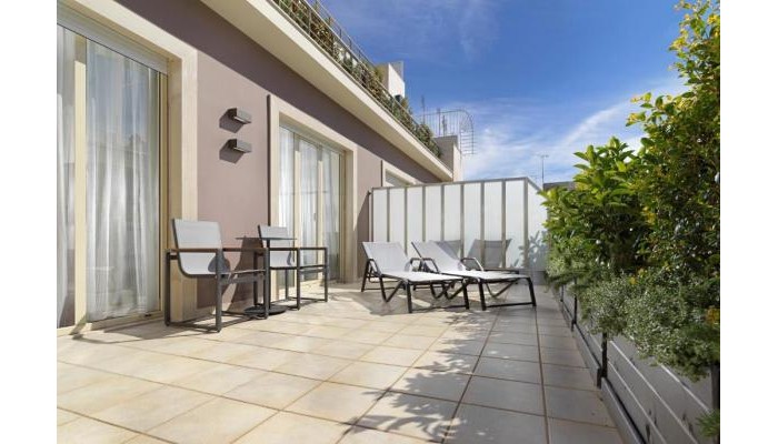 Hotel Holiday Suites poza 16
