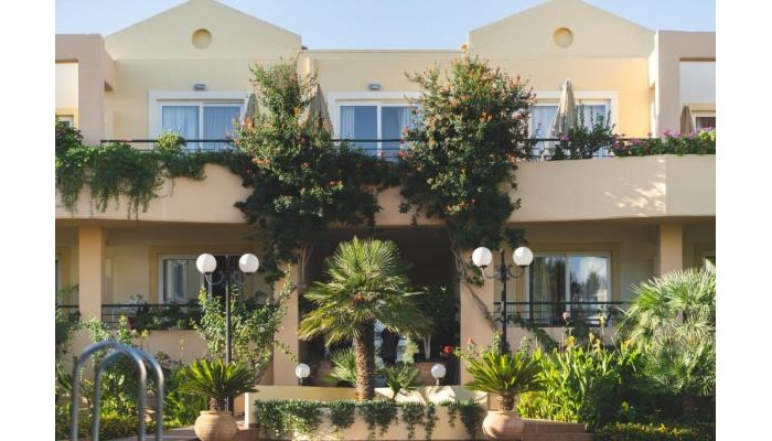 Helios Apartments poza 0