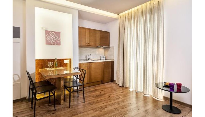 Elina Hotel Apartments poza 9