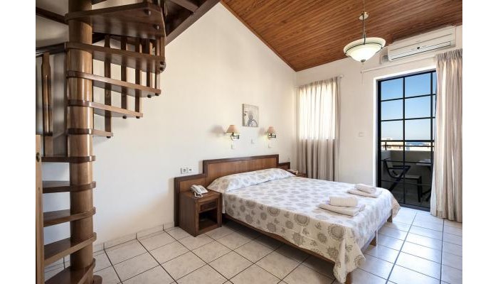 Elina Hotel Apartments poza 6