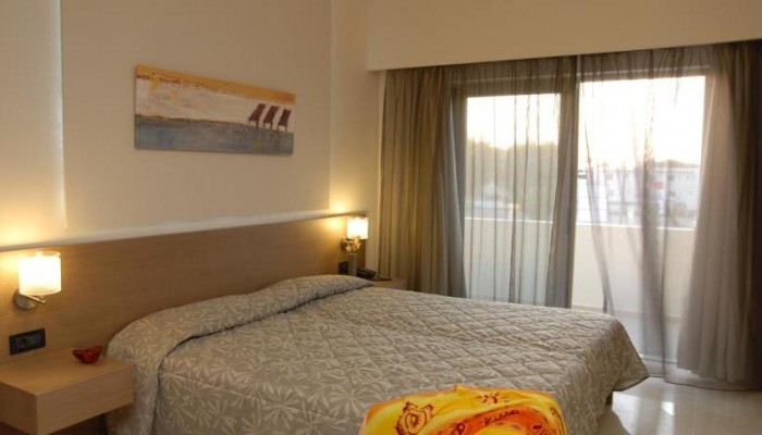 Hotel Atlantica Amalthia Beach poza 2