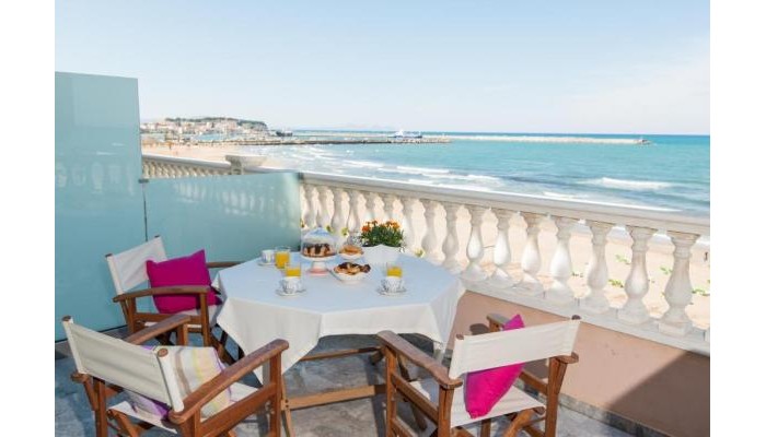 Birais Beach Studios poza 0