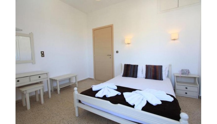 Iraklis Apartments poza 11