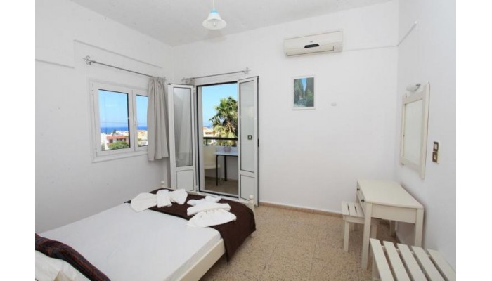 Iraklis Apartments poza 10