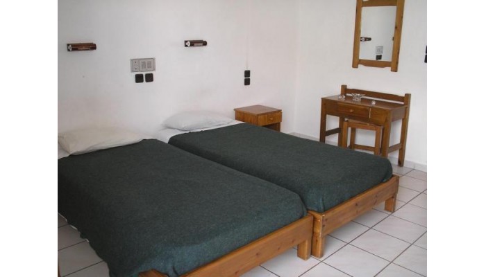 Iraklis Apartments poza 16