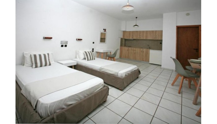 Iraklis Apartments poza 1