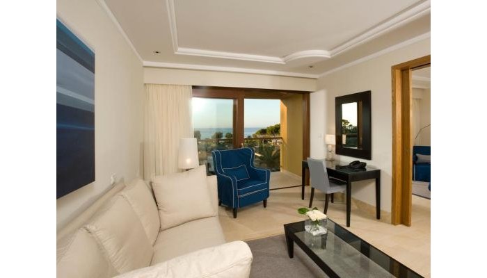 Kernos Beach Hotel & Bungalows poza 2