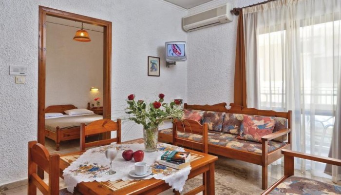Lia Apartments poza 2