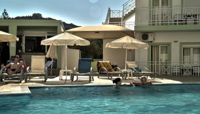 Hotel Chrissy's Paradise (Ex Nicolas Villas) poza 5