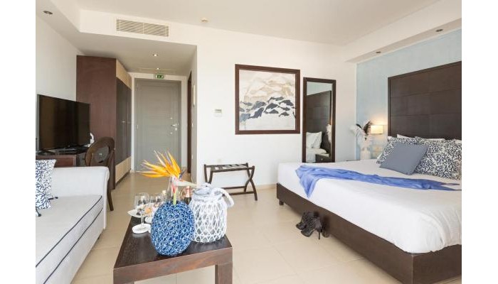 Poza pentru The Royal Blue A Luxury Beach Resort 2252-1552575418 The Royal Blue A Luxury Beach Resort poza 7