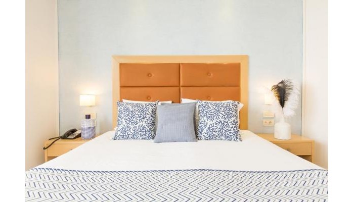 Poza pentru The Royal Blue A Luxury Beach Resort 321-1552575418 The Royal Blue A Luxury Beach Resort poza 4