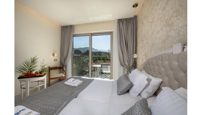 Vantaris Luxury Beach Resort poza 19