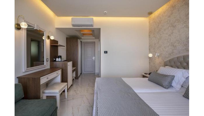 Vantaris Luxury Beach Resort poza 18