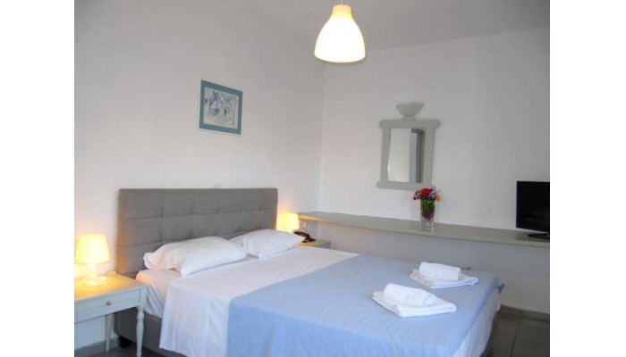 Selena Village poza 8