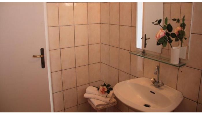 Alexandra Apartments poza 8