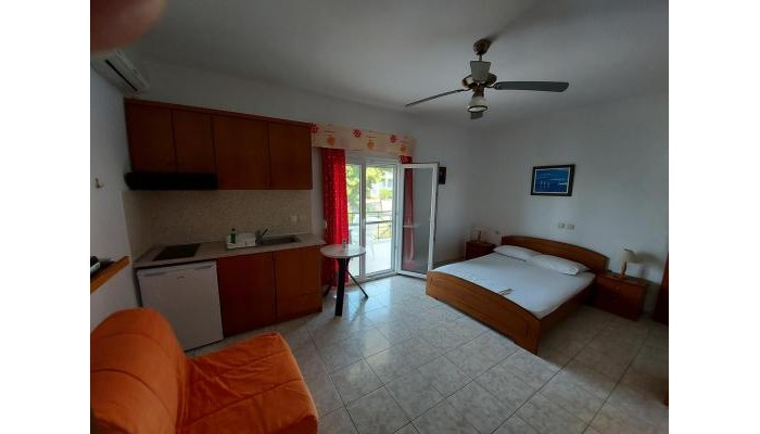 Hotel Apocalypsis poza 3