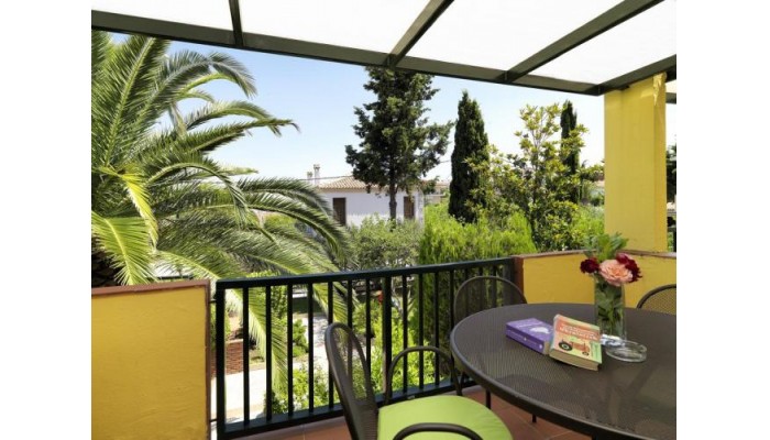 Elia Apartments poza 8