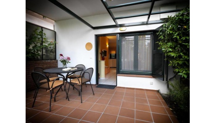 Elia Apartments poza 2