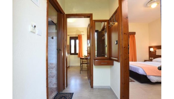 Hotel Haus Platanos poza 3