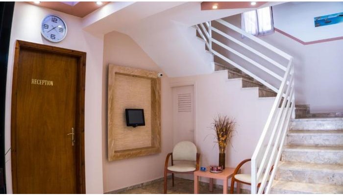 Milonas House Apartments poza 2