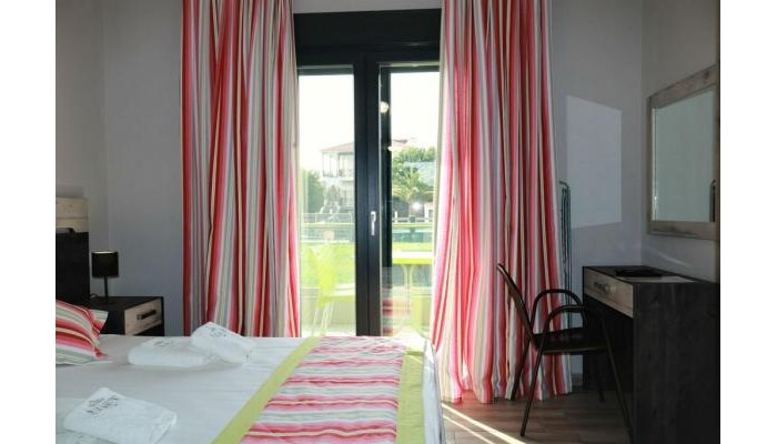 Paramithi Luxury Apartments poza 9