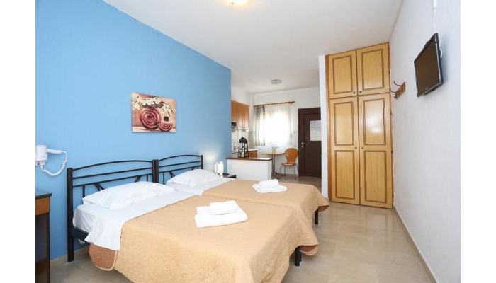 Pella House Studios & Apartments poza 4