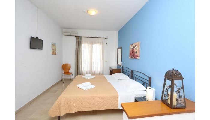 Pella House Studios & Apartments poza 3