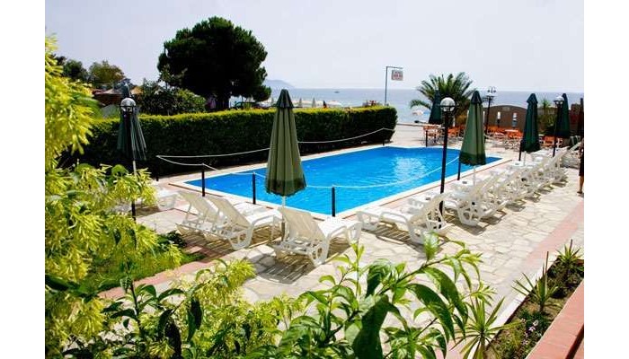 Sunset Apartments poza 2