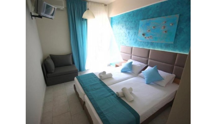Leonidas Hotel Apartments poza 5