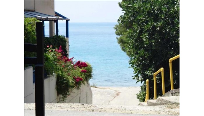 Leonidas Hotel Apartments poza 0