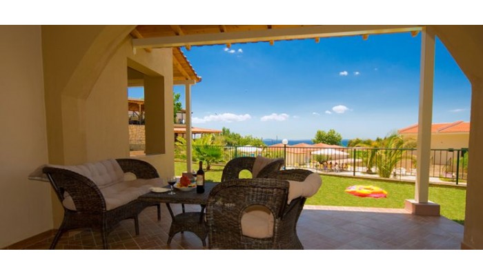 Village Mare poza 13