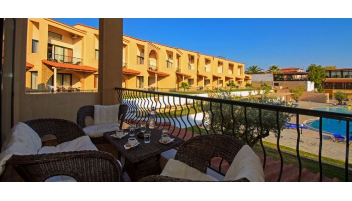 Village Mare poza 10