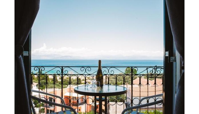 Avra Sea View Paradise Pool Aparthotel poza 11