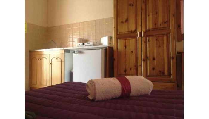 Alexandra Apartments poza 5