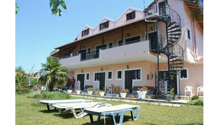 Antzela Apartments poza 0