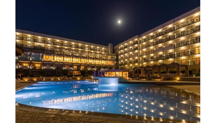 Hotel Ariti Grand poza 0