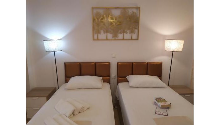 Aronis Apartments poza 16