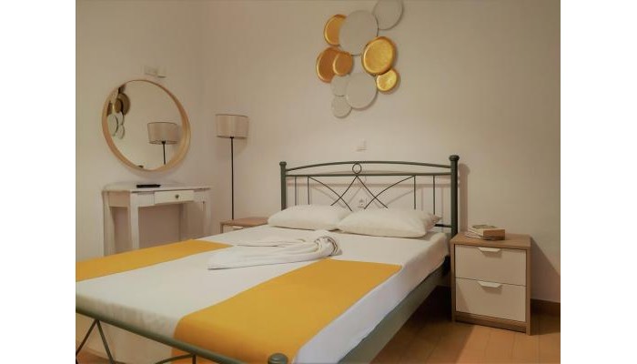 Aronis Apartments poza 17