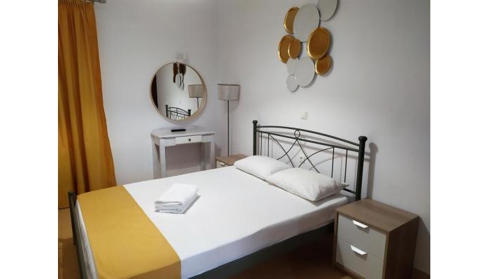 Aronis Apartments poza 18