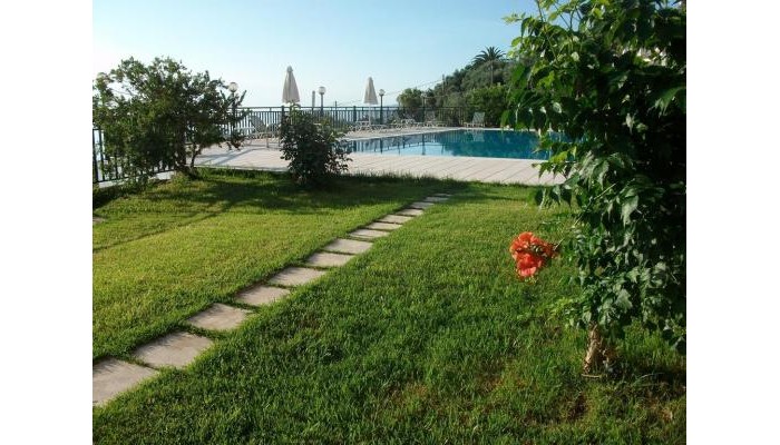 Aronis Apartments poza 3