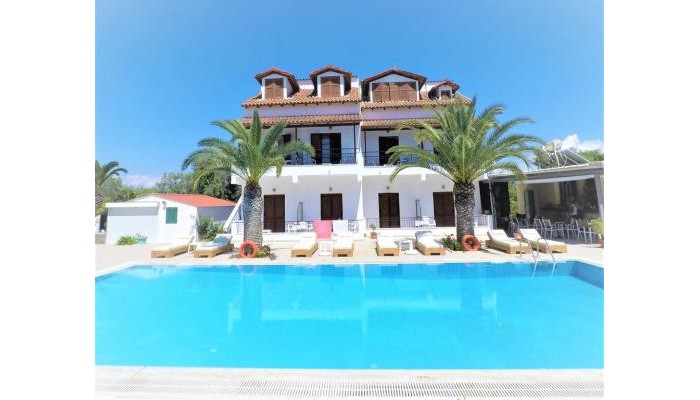 Captain's Studios & Apartments poza 0