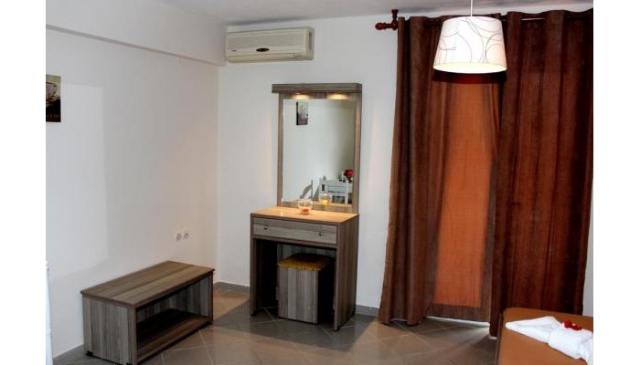 Hotel Cavos Beach House poza 14