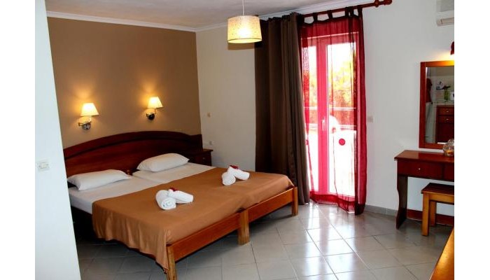 Hotel Cavos Beach House poza 8