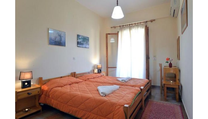 Harris Apartments poza 2