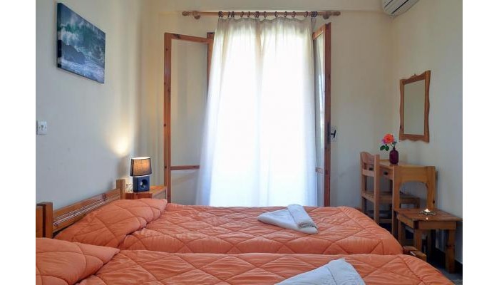 Harris Apartments poza 5